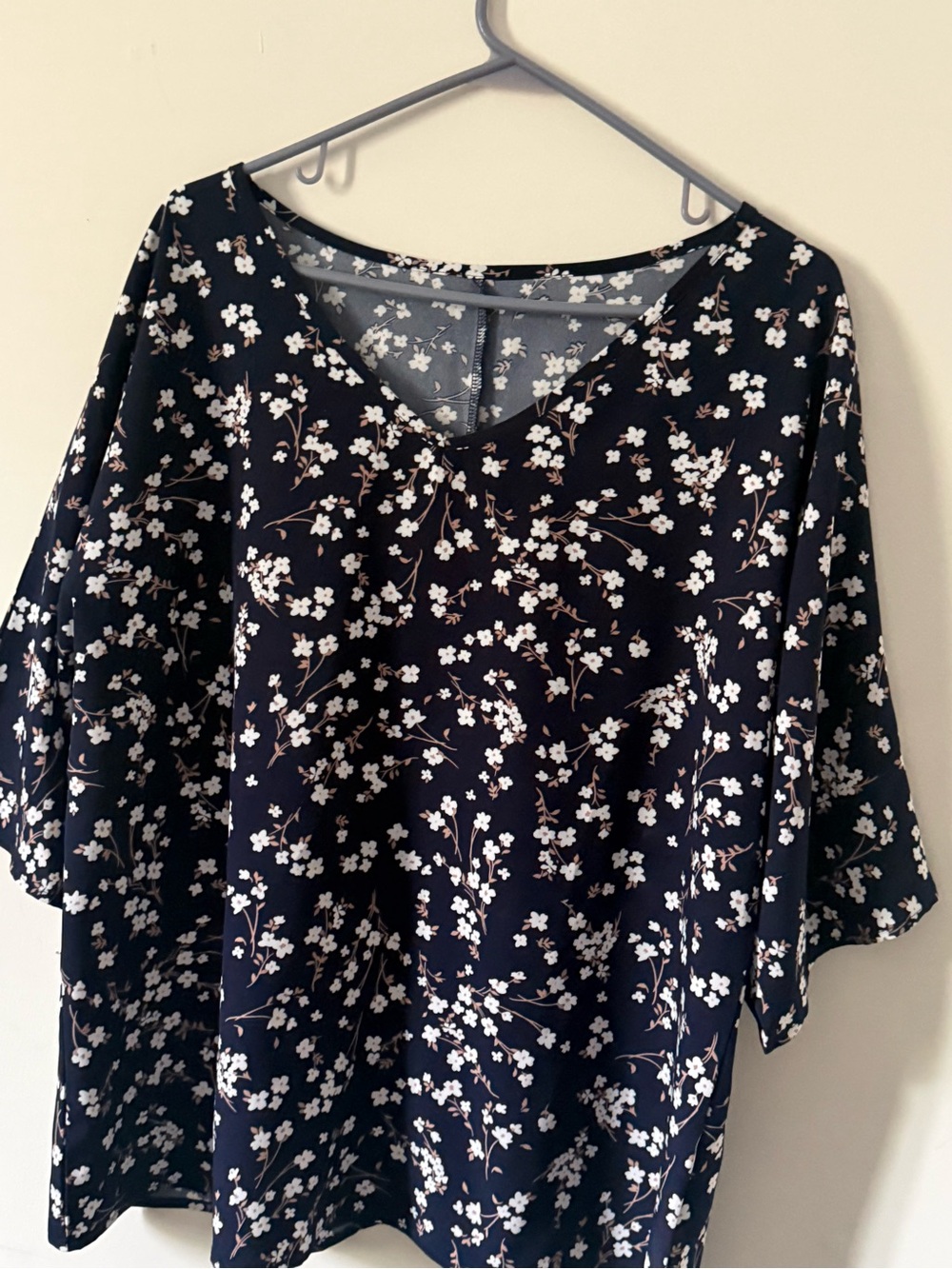 Women's V-Neck Floral Blouse - Black with White Blossom Print